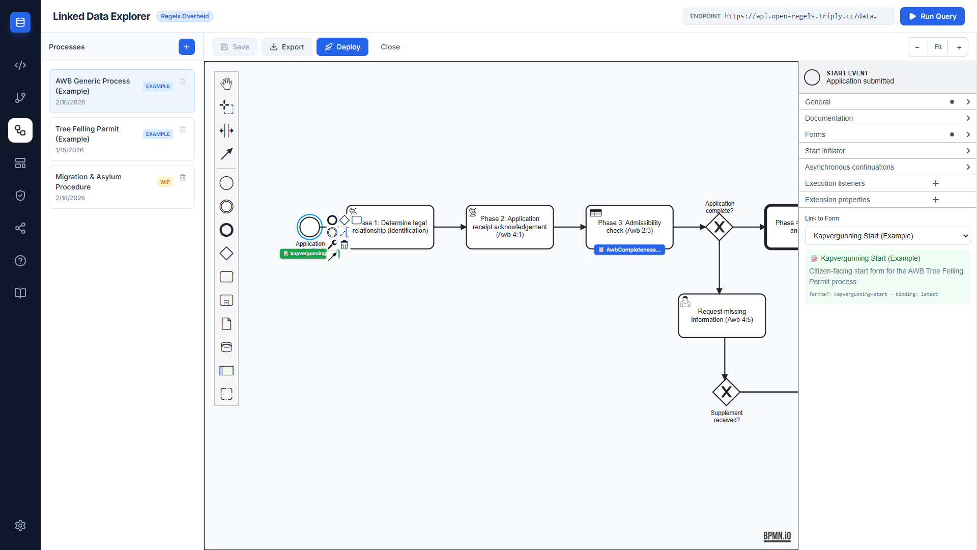 Screenshot: BPMN canvas showing a StartEvent and a UserTask each with a green form-linked badge displaying the linked form ID